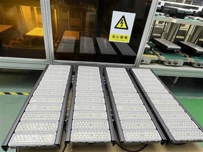 Topp 5 utomhusljusarmaturer för 2025 (marknaden i USA och EU)